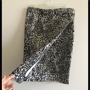 ♦️Bar III Multi Color & Pattern Skirt♦️